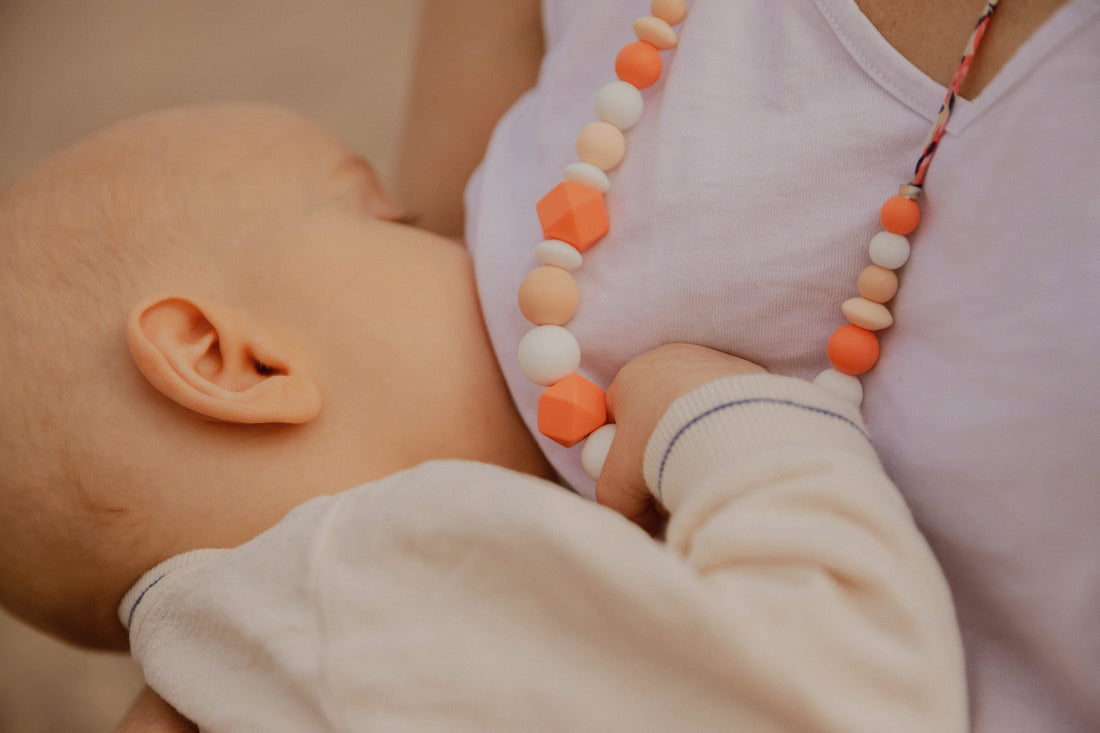 Le Collier d’Allaitement : Un Allié Précieux pour les Jeunes Mamans 🤱💕
