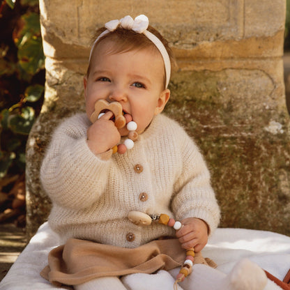 Attache tétine coeur Mawen Materne perles en silicone rose blanc