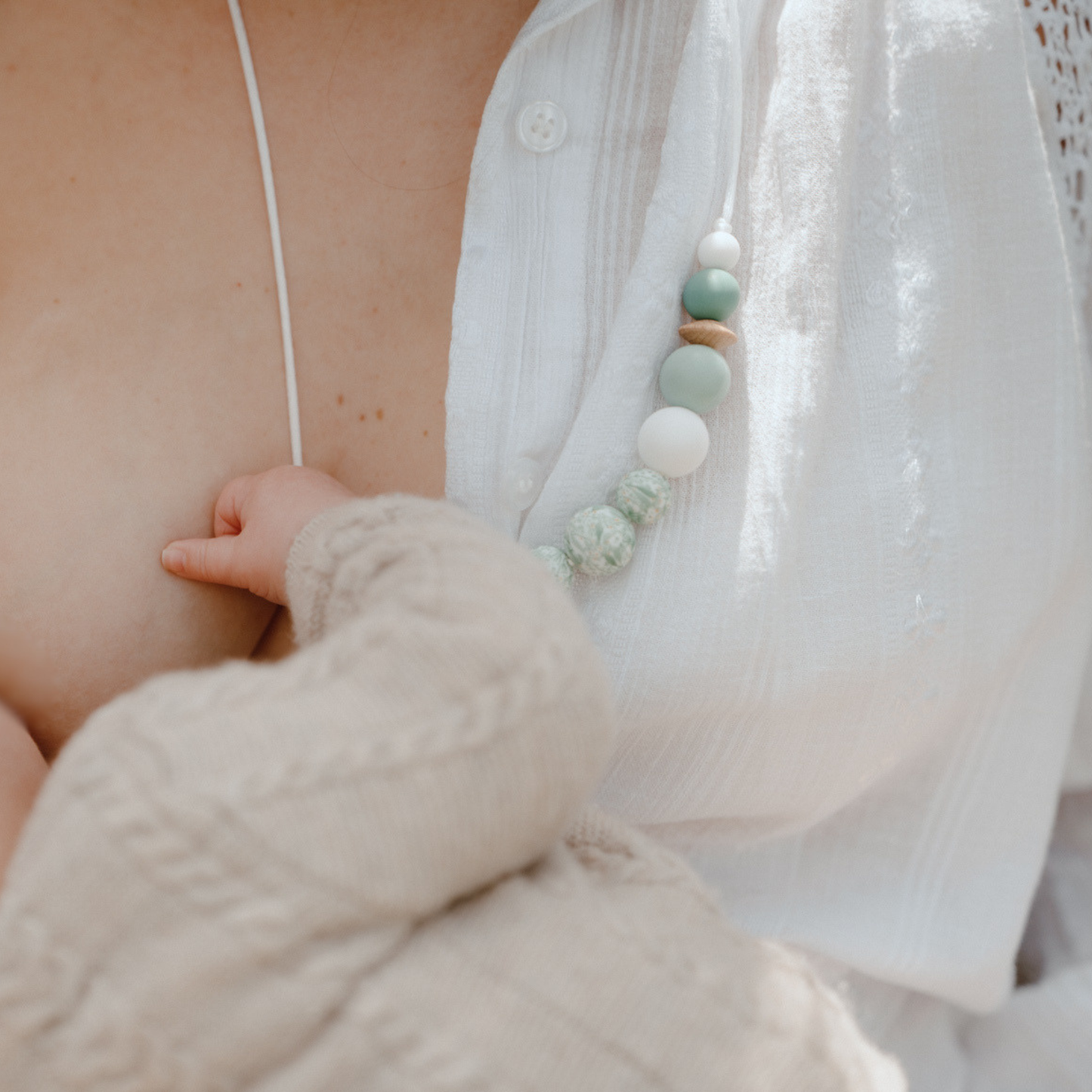 Collier d'Allaitement ou de Portage en silicone et bois | Printemps