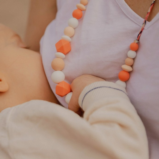 Collier d’allaitement Mawen Materne en silicone perles rose blanc