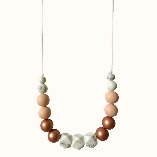 Collier d’allaitement Mawen Materne en silicone perles rose cuivre marbré