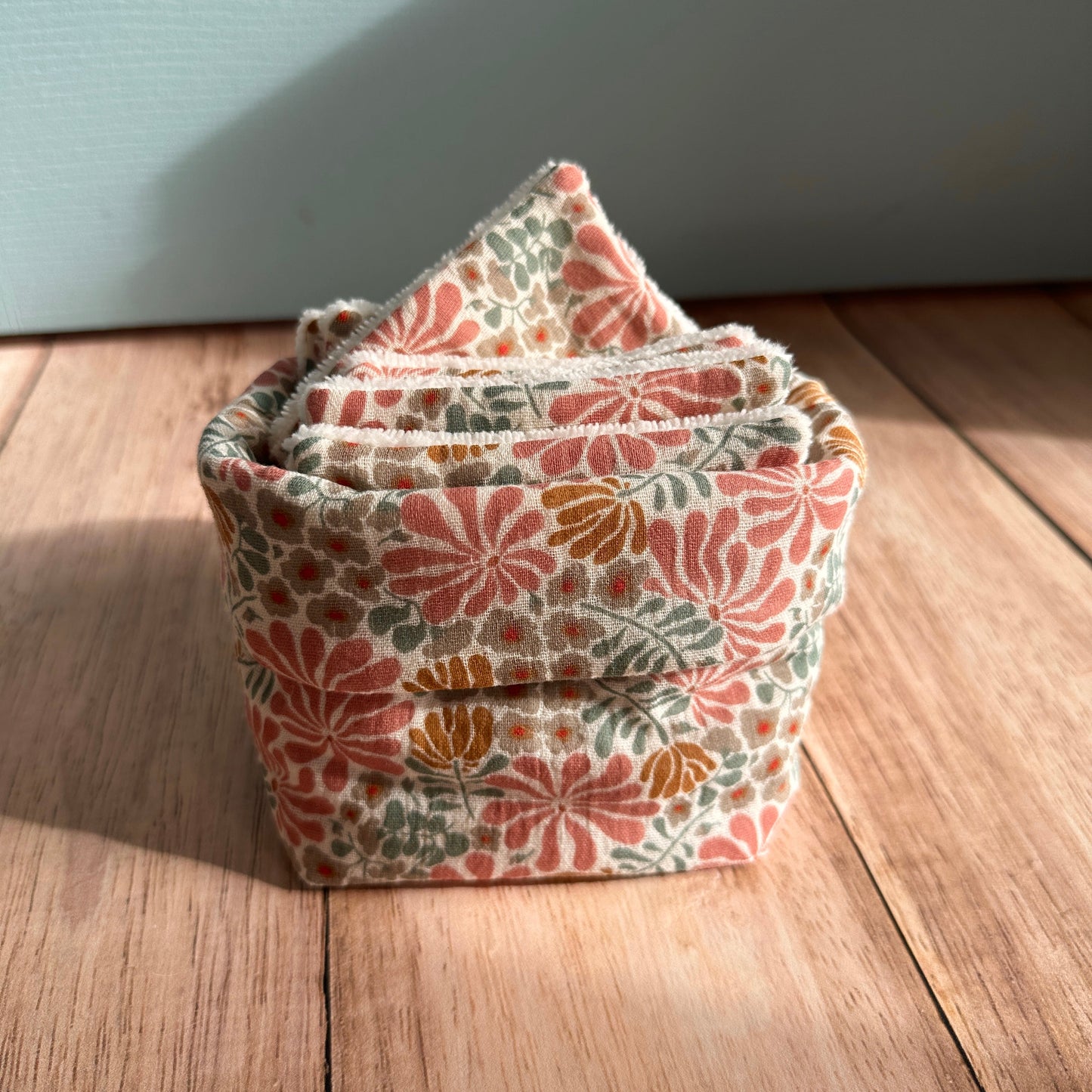 Lot de 10 lingettes bébé lavables avec panière de rangement