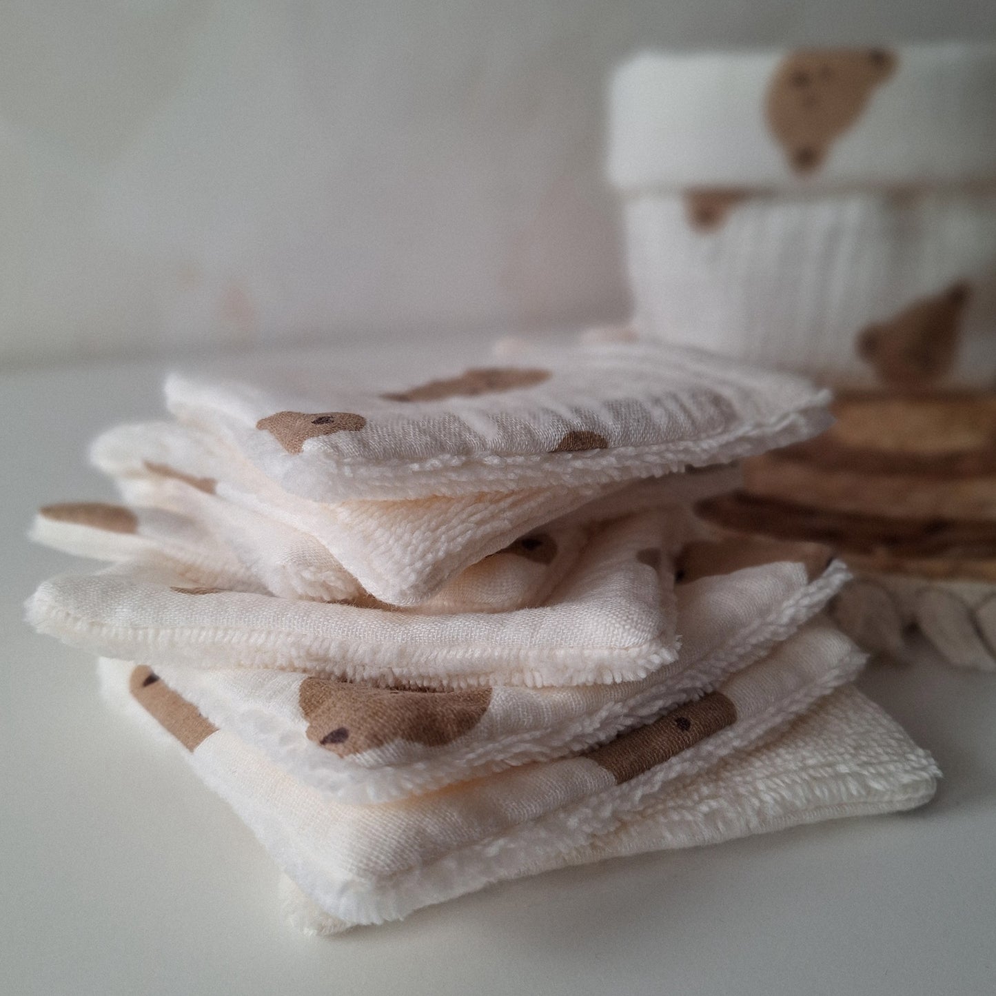 Lot de 10 lingettes bébé lavables avec panière de rangement
